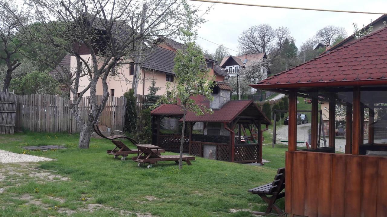 Pensiunea Sarah Bran Bran  Buitenkant foto