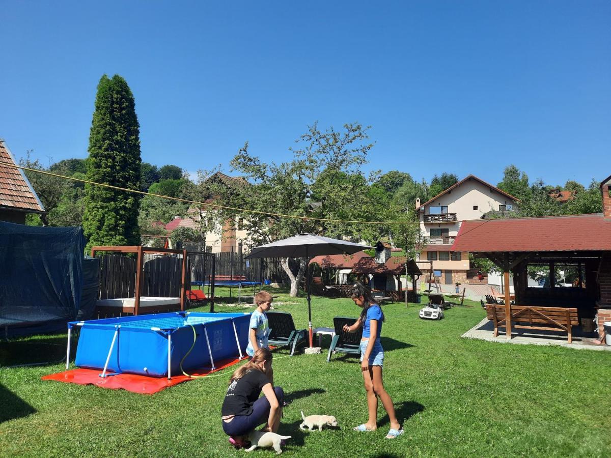 Pensiunea Sarah Bran Bran  Buitenkant foto