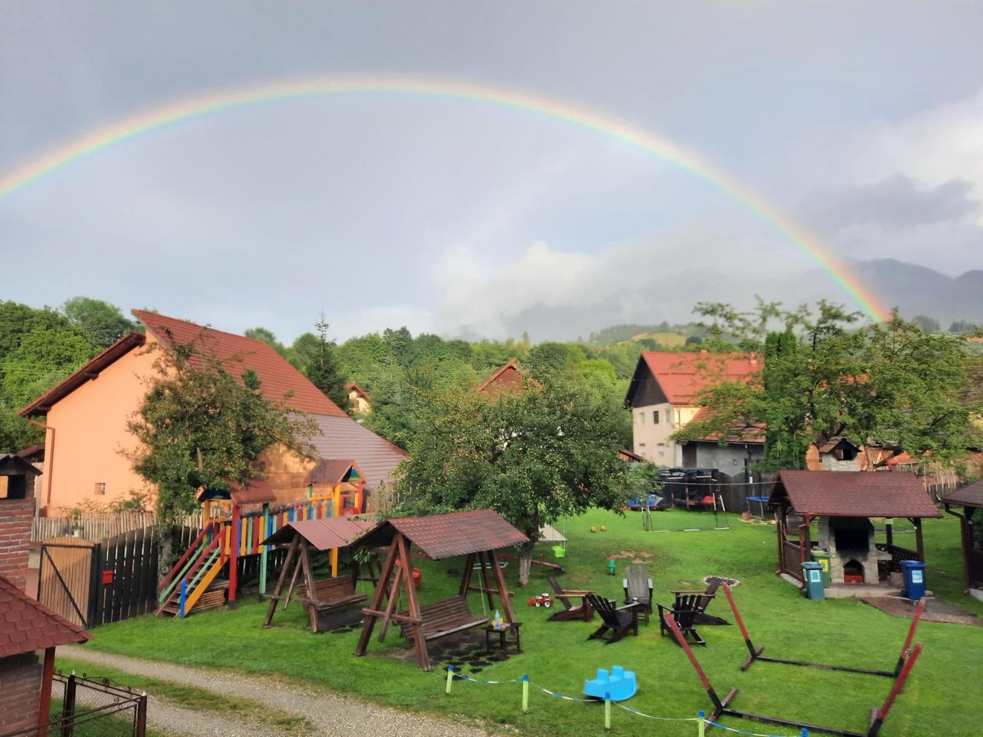 Pensiunea Sarah Bran Bran  Buitenkant foto