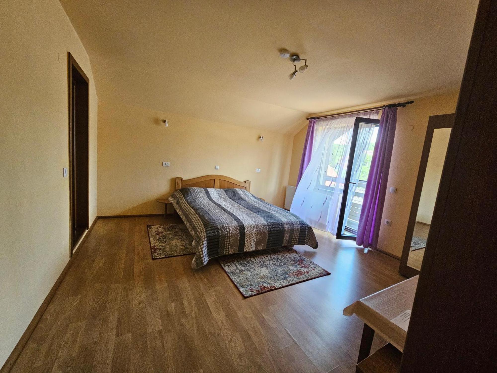 Pensiunea Sarah Bran Bran  Buitenkant foto