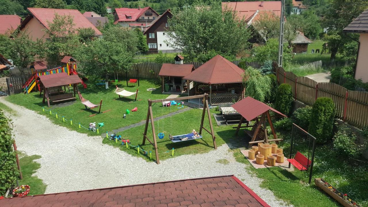 Pensiunea Sarah Bran Bran  Buitenkant foto
